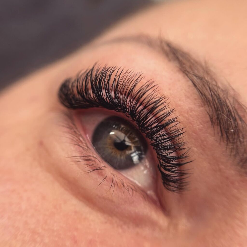 eyelash lift in ellesmere port
